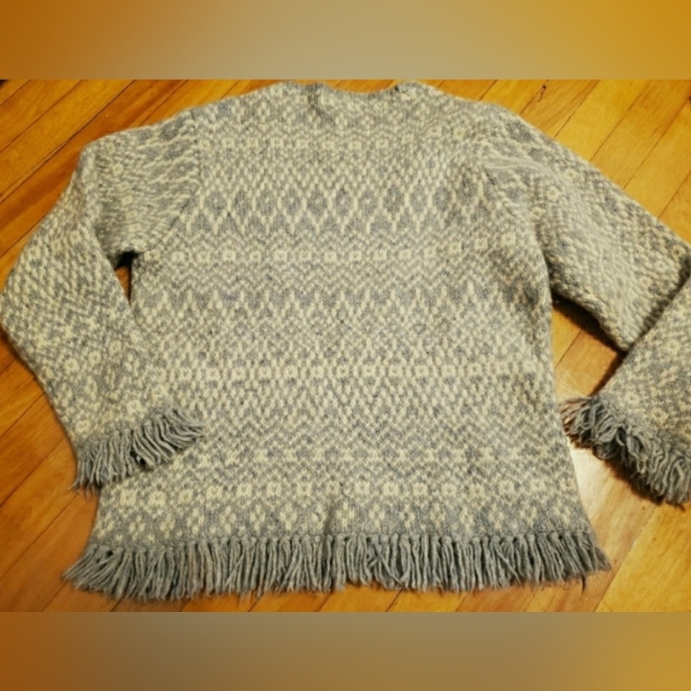 Vintage L.L. Bean fringe sweater. Wool blend. Grey-blue and cream. Fair Isle. M. - Picture 2 of 10